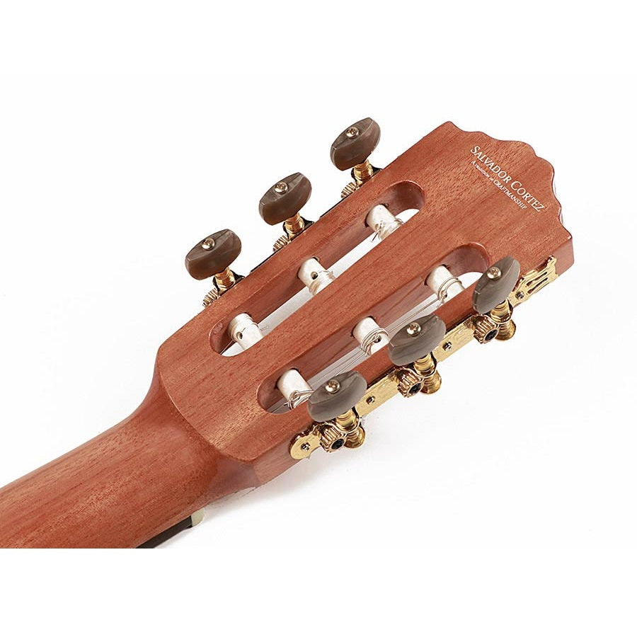 Salvador Cortez CC10CE Elektro-klasszikus gitár 4/4, natúr