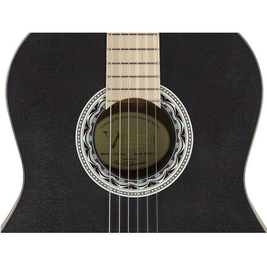 Valencia VC354BK 4/4 Klasszikus gitár, Sitka fenyő & mahagóni, szatén fekete