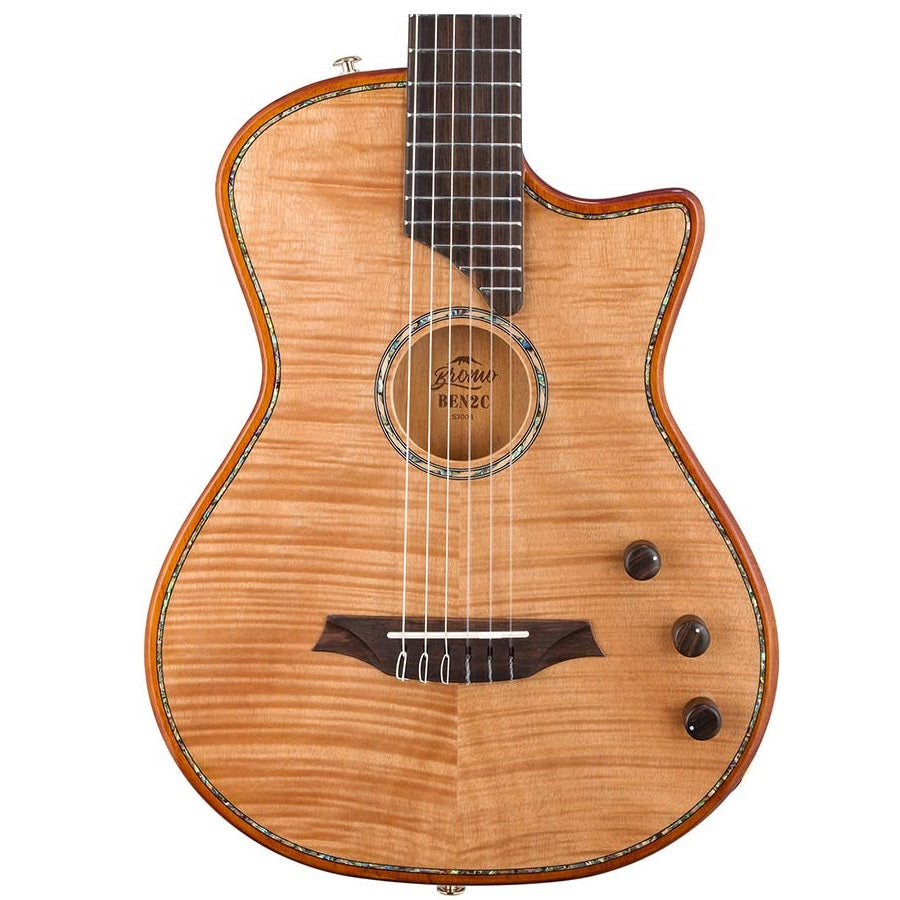 Bromo BEN2C Elektromos-akusztikus nylon hollow body gitár, 6 húros, keménytokos