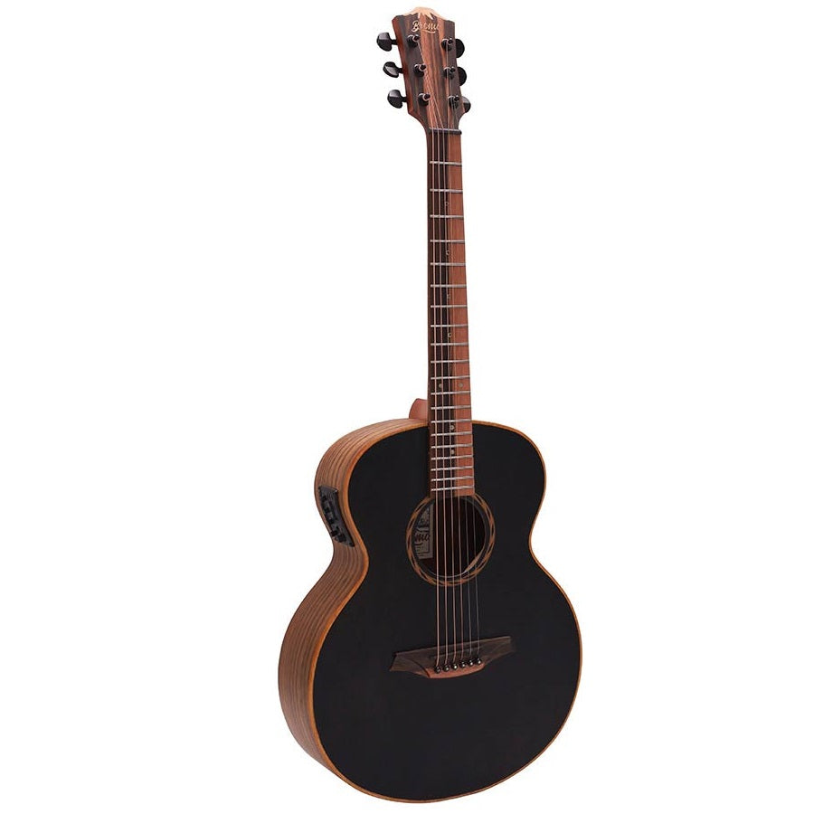 Bromo BAT8MEBK Elektro-akusztikus mini jumbo gitár, 6 húros, tokkal