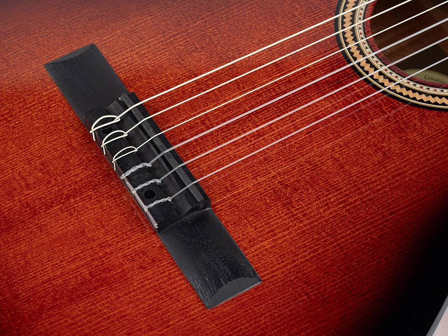Valencia VC264CSB klasszikus gitár 4/4, Sitka lucfenyő, mahagóni, Classic Sunburst