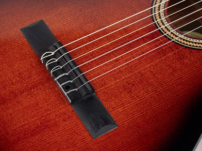 Valencia VC264CSB klasszikus gitár 4/4, Sitka lucfenyő, mahagóni, Classic Sunburst