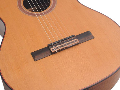 Valencia VC714 klasszikus gitár 4/4, tömör vörös cédrus fedlap, mahagóni test, natúr
