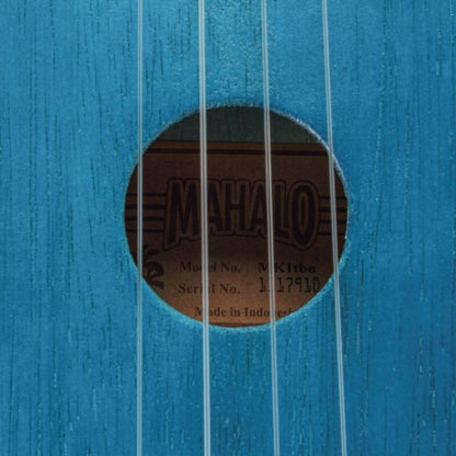Mahalo MK1TBU Pro Szoprán ukulele készlet, átlátszó kék, teljes tartozékkal